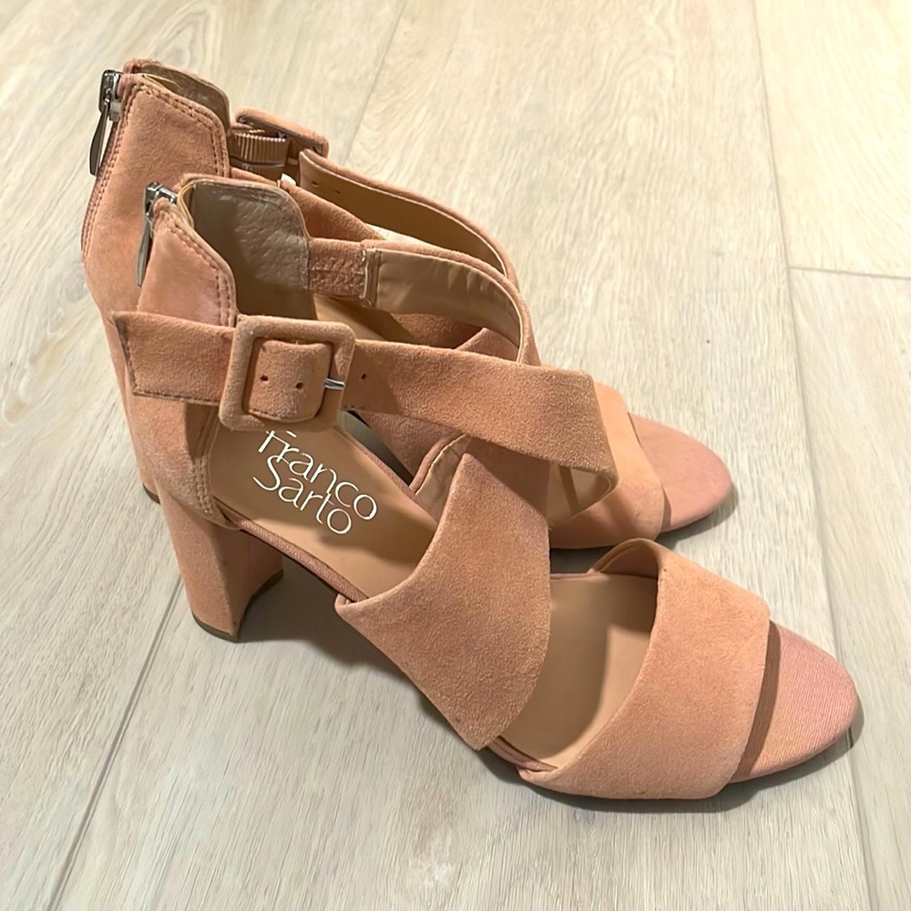 Franco Sarto Hazelle Summer Peach Suede Pump Heels 7.5
